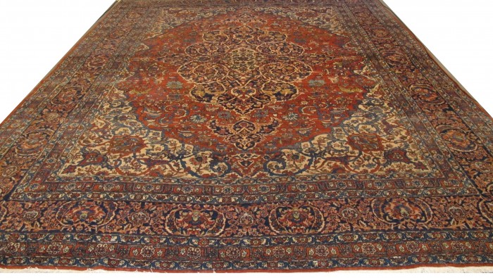 Exceptional Isfahan Carpet